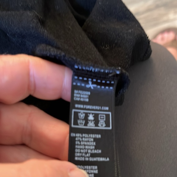 Black cardigan, forever 21, polyester & rayon - Picture 3 of 3